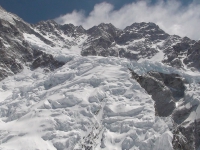 Horný ľadovec a vrcholy Kangchenjungy.