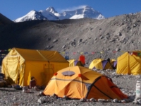 Náš základný tábor, tentoraz pod Everestom.