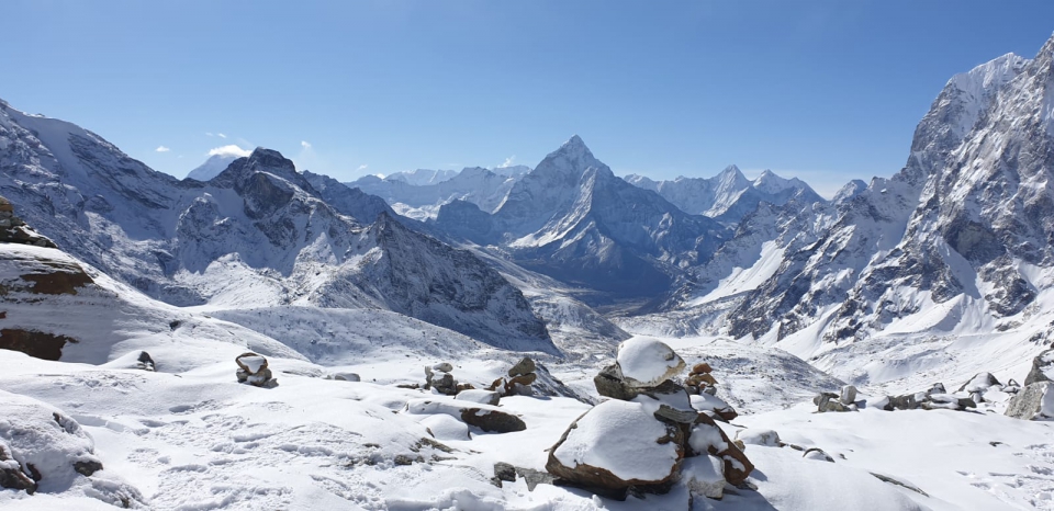 Makalu, Ama Dablam a Cholatse z Cho La