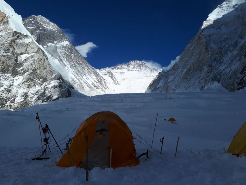 Everest a Lhotse z C1