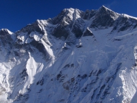 Ohromná južná stena Lhotse a Lhotse Shar.