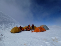C 4 na ramene K2 (7 750 m).