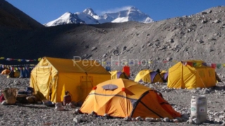 Náš základný tábor, tentoraz pod Everestom.