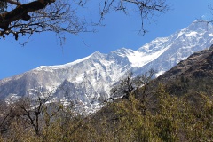 Severozápadný hrebeň a západná stena Dhaulágirí.